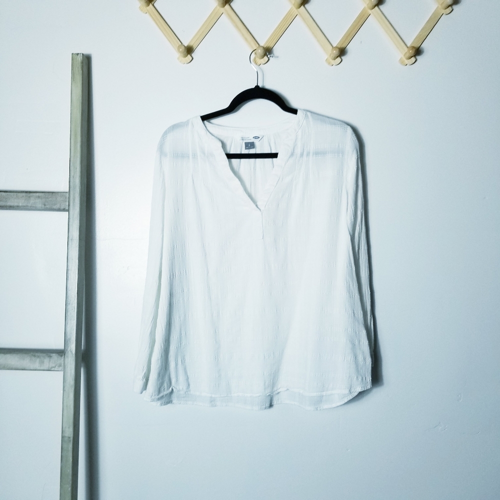 OLD NAVY WHITE TUNIC V-NECK BLOUSE SIZE LARGE